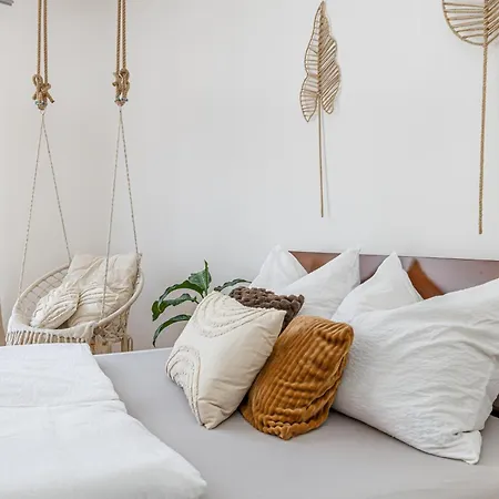 Apartment Matteo - Modern With Free Parking *