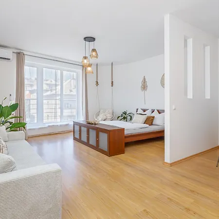 Matteo - Modern With Free Parking Daire Bratislava