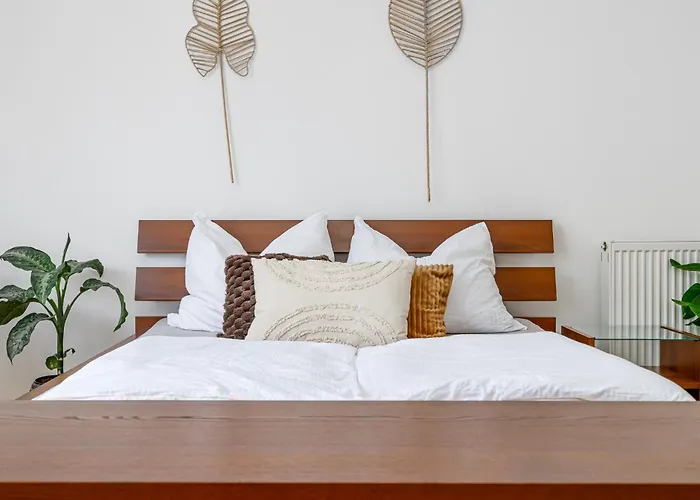 Matteo - Modern With Free Parking * Bratislava