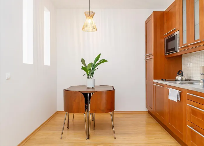 Matteo - Modern With Free Parking Pressburg