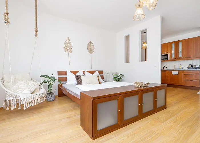 Matteo - Modern With Free Parking Apartment *