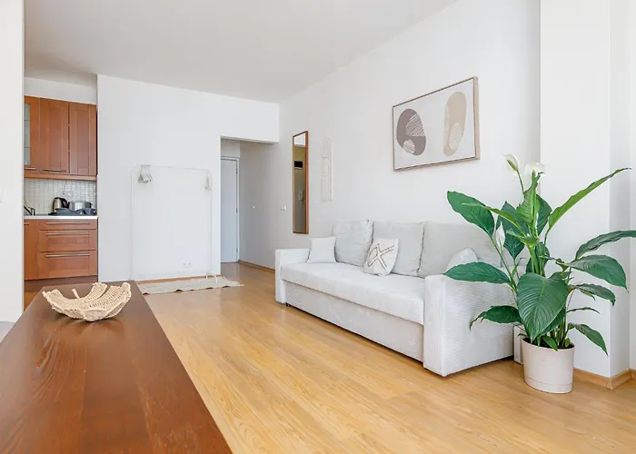 Matteo - Modern With Free Parking